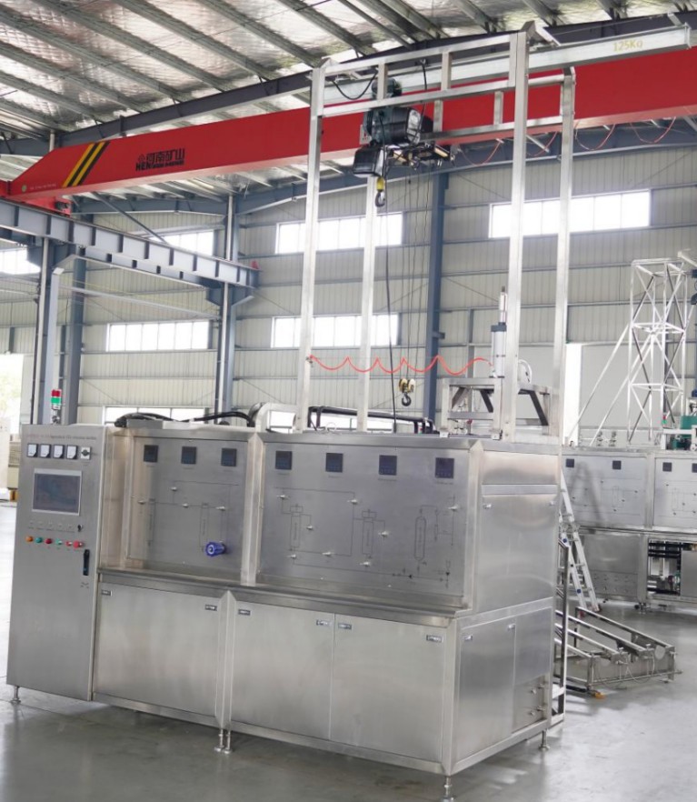 CAREDDI Supercritical CO2 Extraction Machine 50L(25Lx2) Model