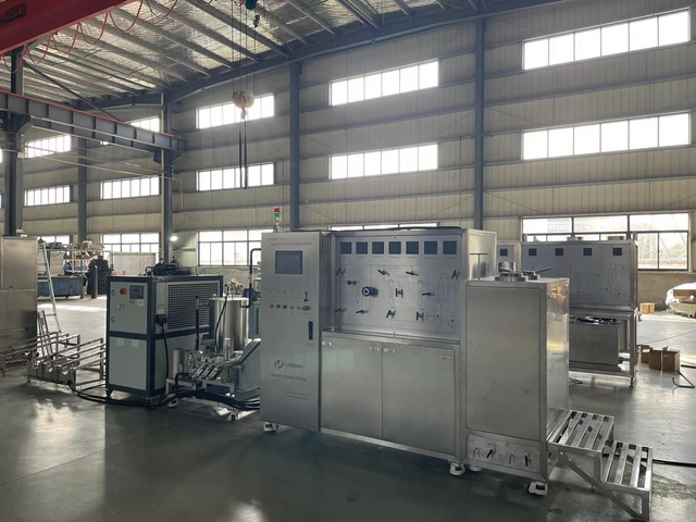 CAREDDI Supercritical CO2 Extraction Machine 30L (15Lx2) Model 