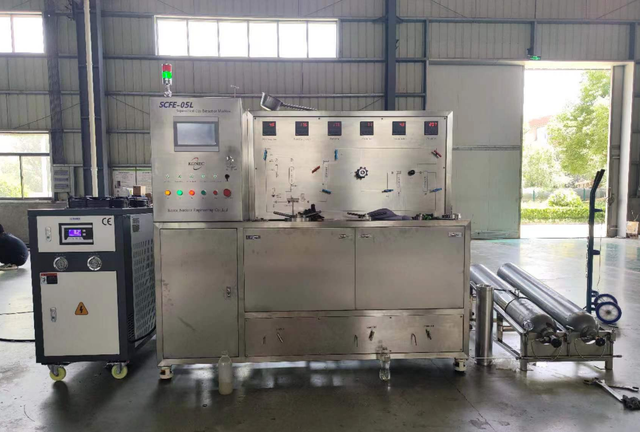 CAREDDI Supercritical CO2 Extraction Machine 5L Model 