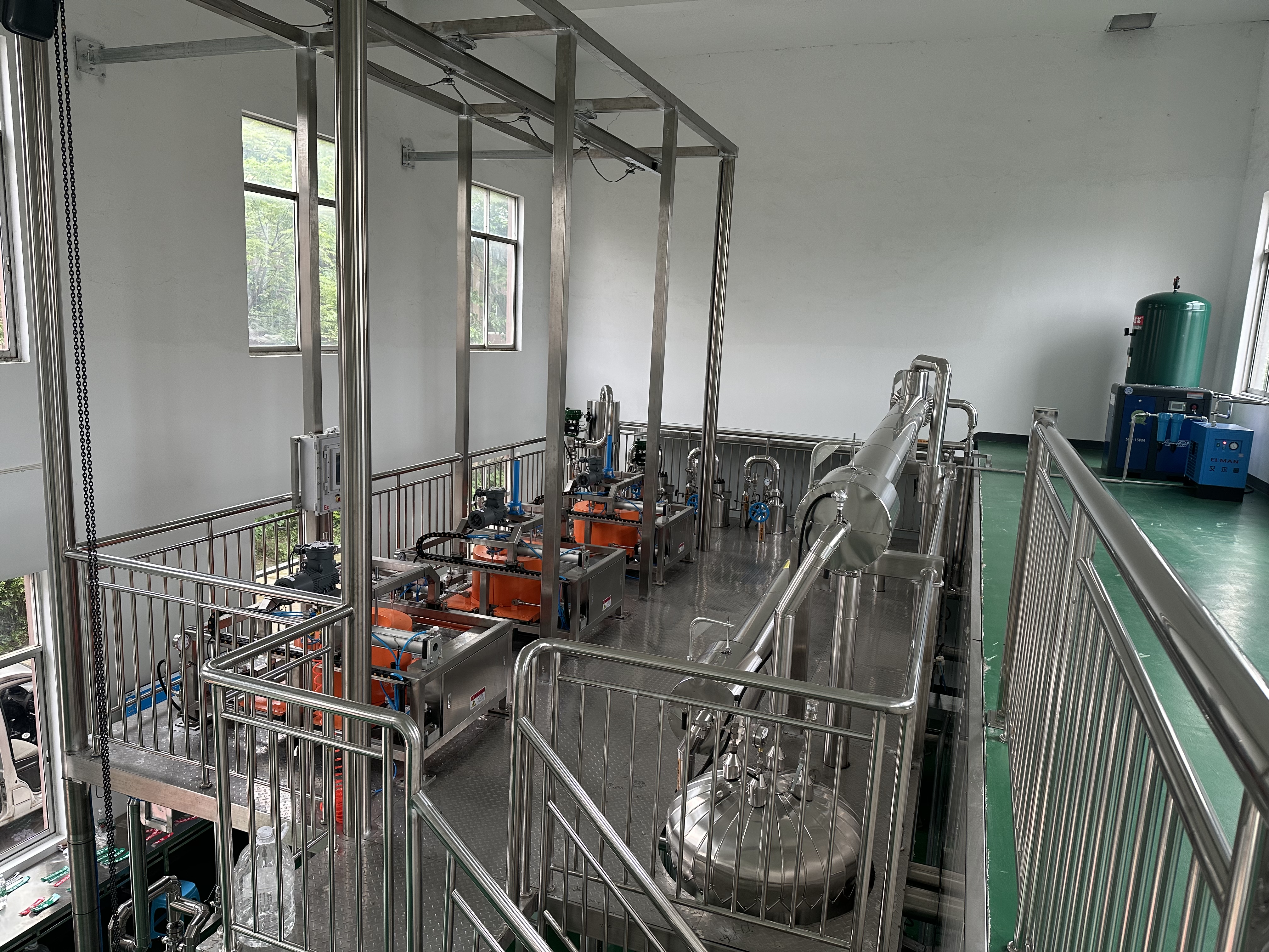 CAREDDI Supercritical CO2 Extraction Machine 450L(150Lx3) Model